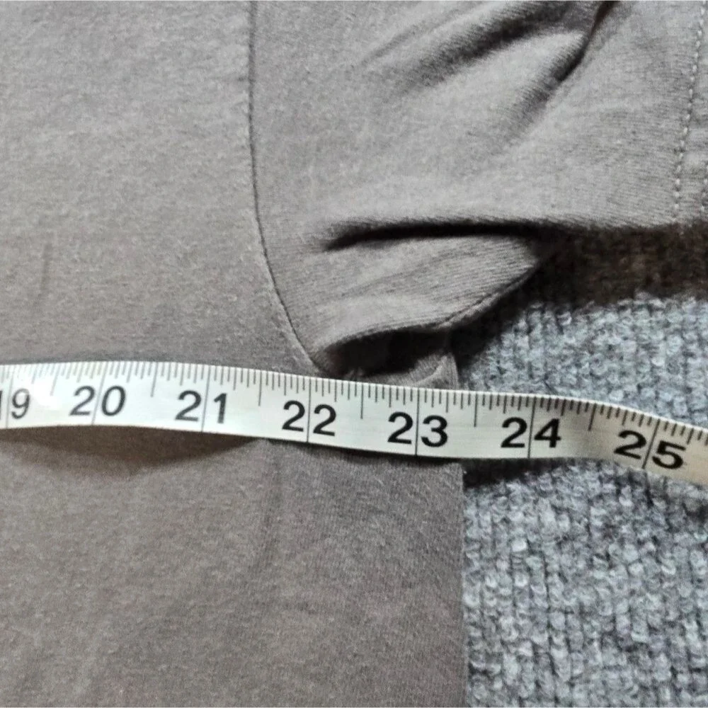 TLC Vintage Style Band T Shirt 90s Music Graphic Tee XL Unisex - Picture 3 of 6